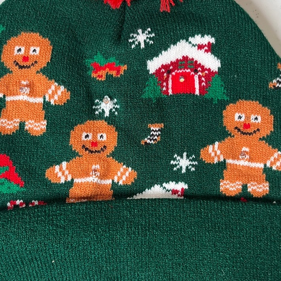 Green Kids Beanie with Red Pom Pom w/ lights - Picture 3 of 3